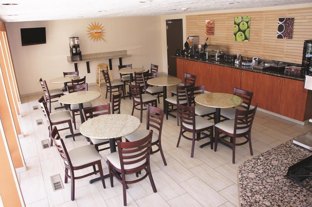 La Quinta By Wyndham Woodburn Hotel Bagian luar foto